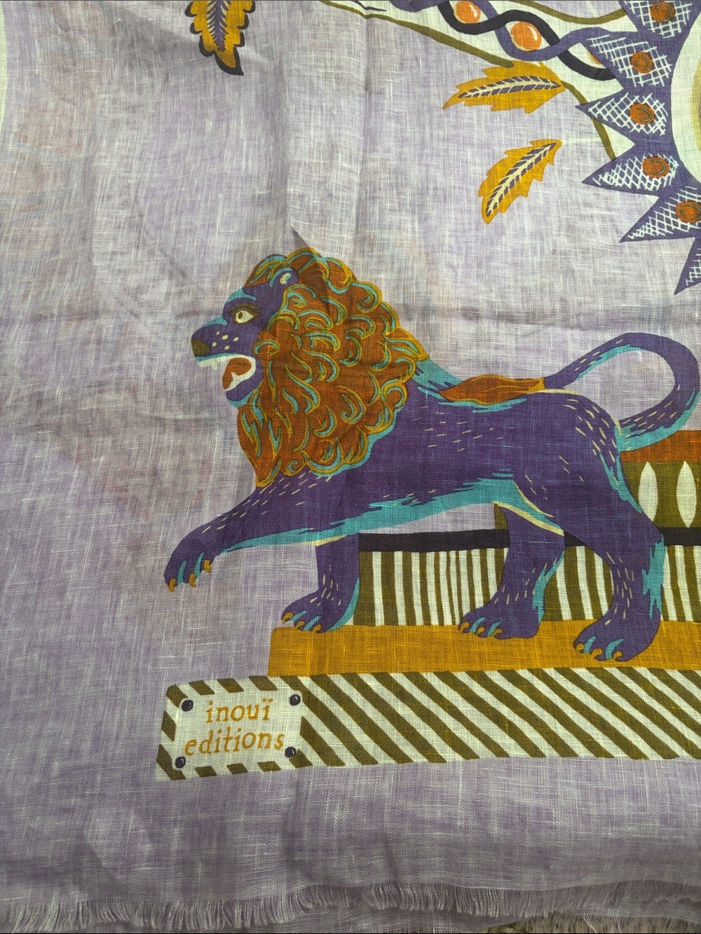 Inoui Editions large lilac scarf